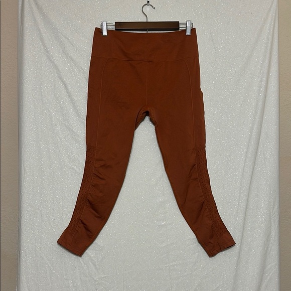 Fabletics Rust Leggings - Picture 2 of 3